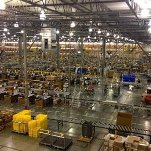 Distribution Facility cloud computing in manufacturing